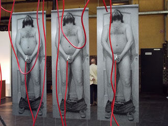 Berlin Positions: Pendants