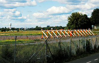 Berlin: Flughafen - stillgelegt und geschlossen