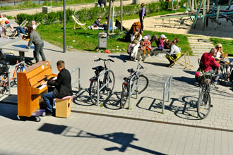Waterkant Berlin: Der Pianist (II) - Stralau