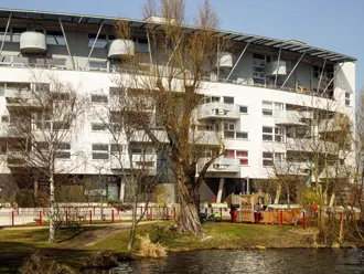 Waterkant Berlin: Uferweg an der Rummelsburger Bucht