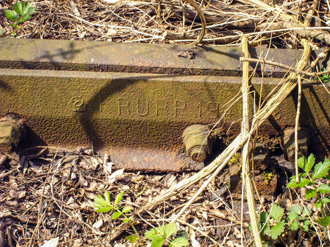 Natur-Park Südgelände: Schienenwalzzeichen: Krupp 1940