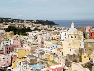 Procida: Panorama von Marina Corricella