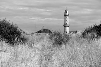Rostock-Warnemünde: Leuchtturm und Teepott