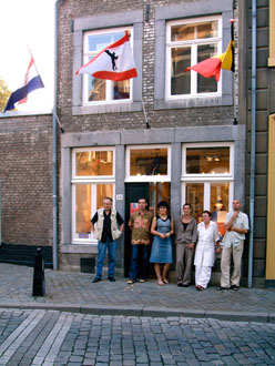 Gruppenbild mit ausstellenden Künstlern des Kunstkreis FrieKultur
